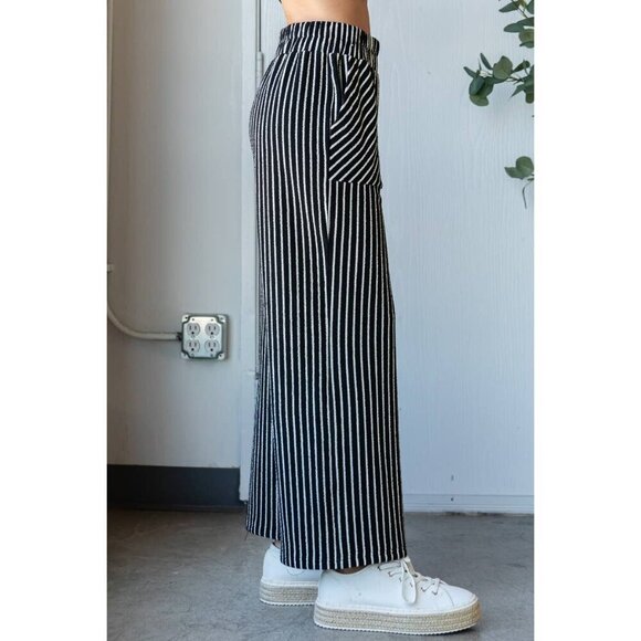Stripe Texture Knit Front Pocket Long Pants - Picture 6 of 15